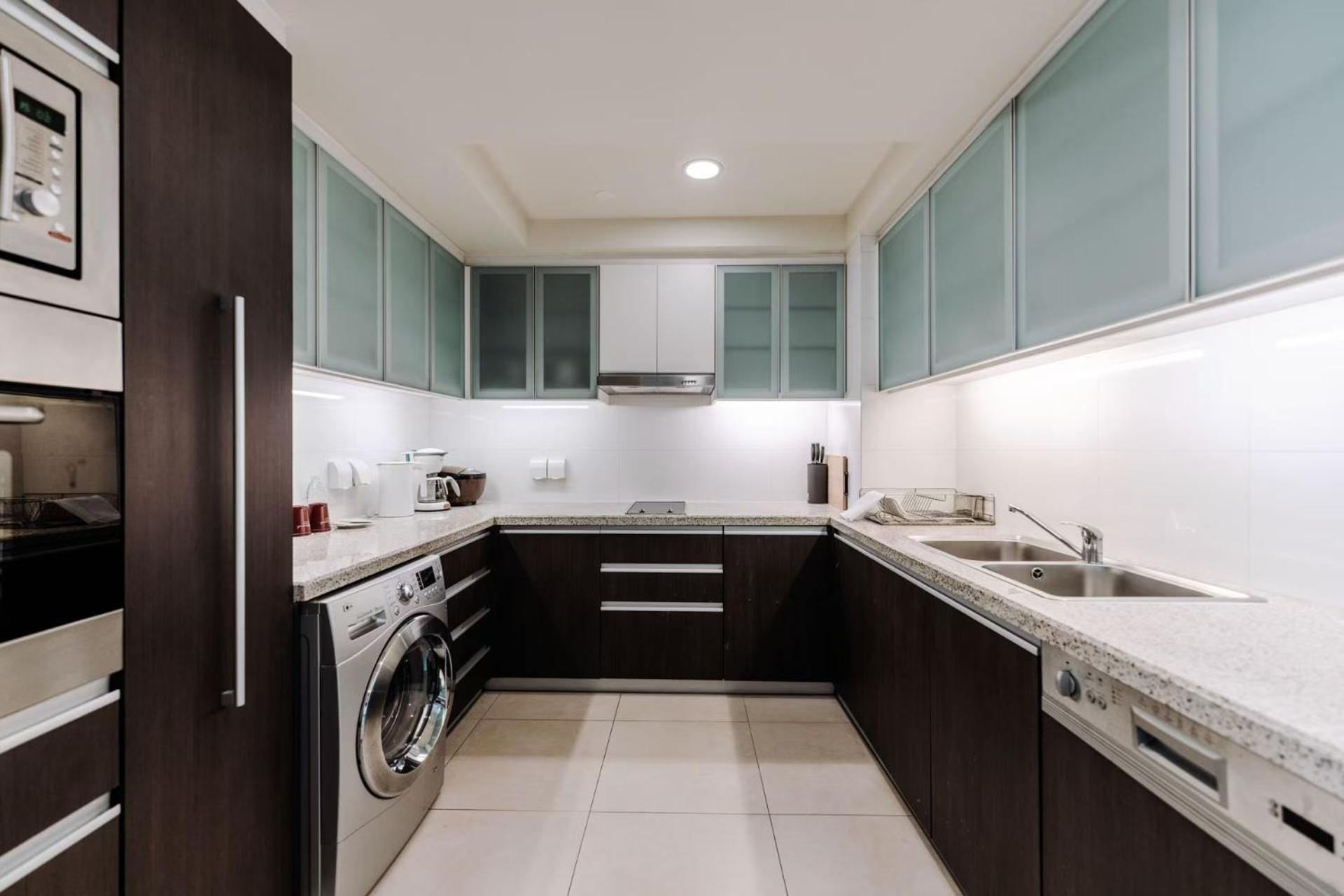 Oakwood Residence Shanghai Esterno foto